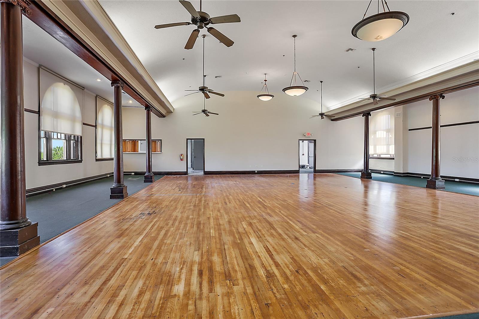 Image 11 of 28 For 410 Main Street