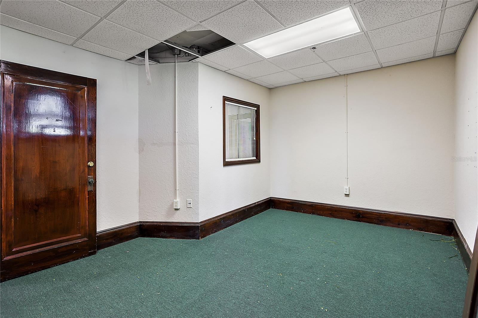 Image 8 of 28 For 410 Main Street