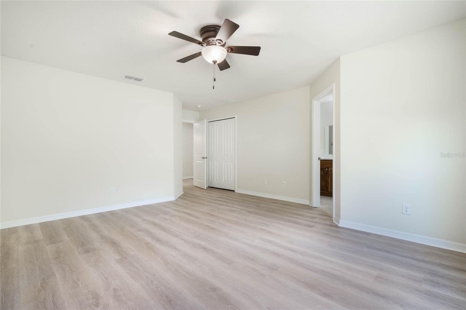 Image 22 of 37 For 24801 Cranes Roost Circle