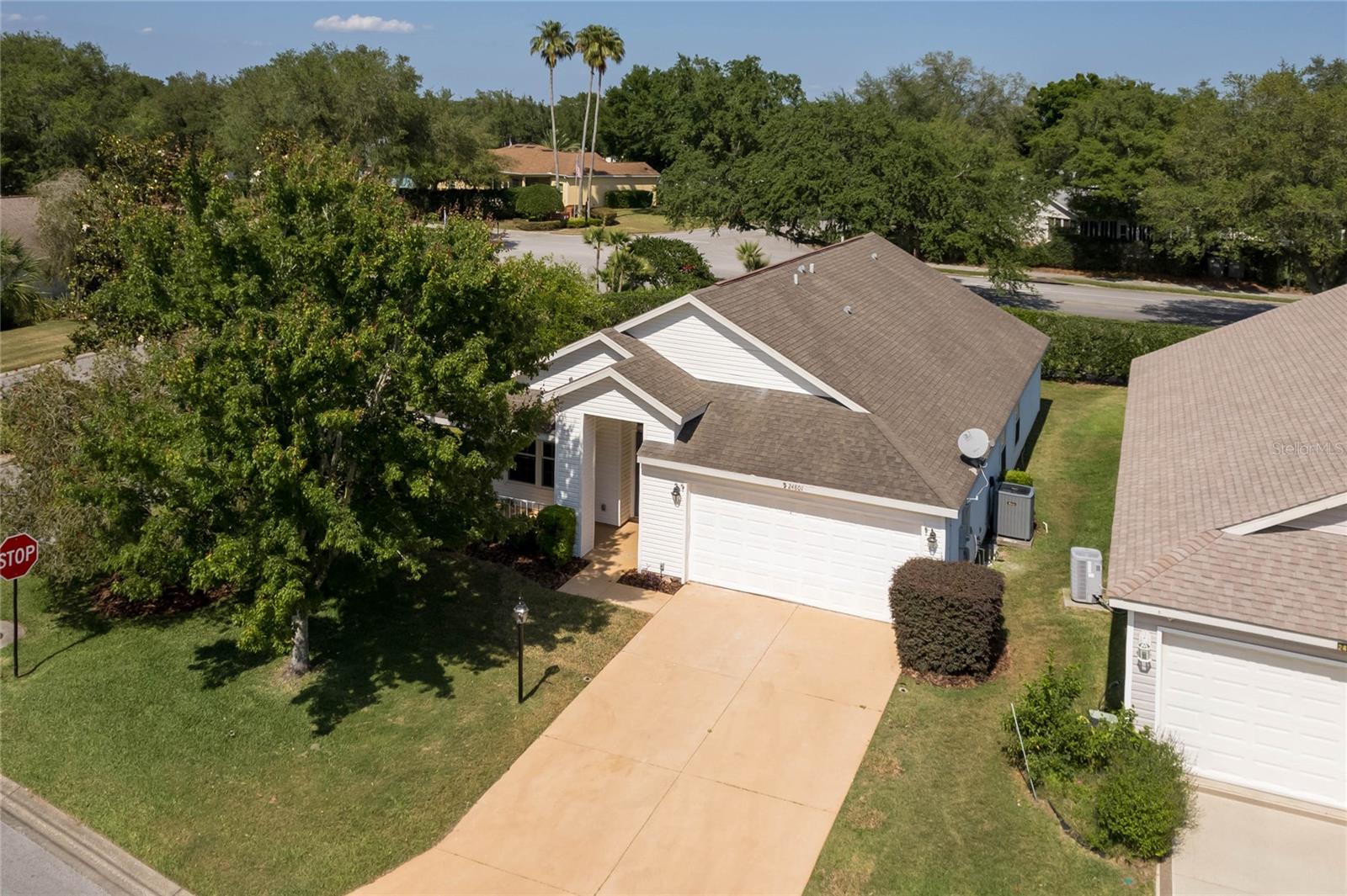 Image 4 of 37 For 24801 Cranes Roost Circle