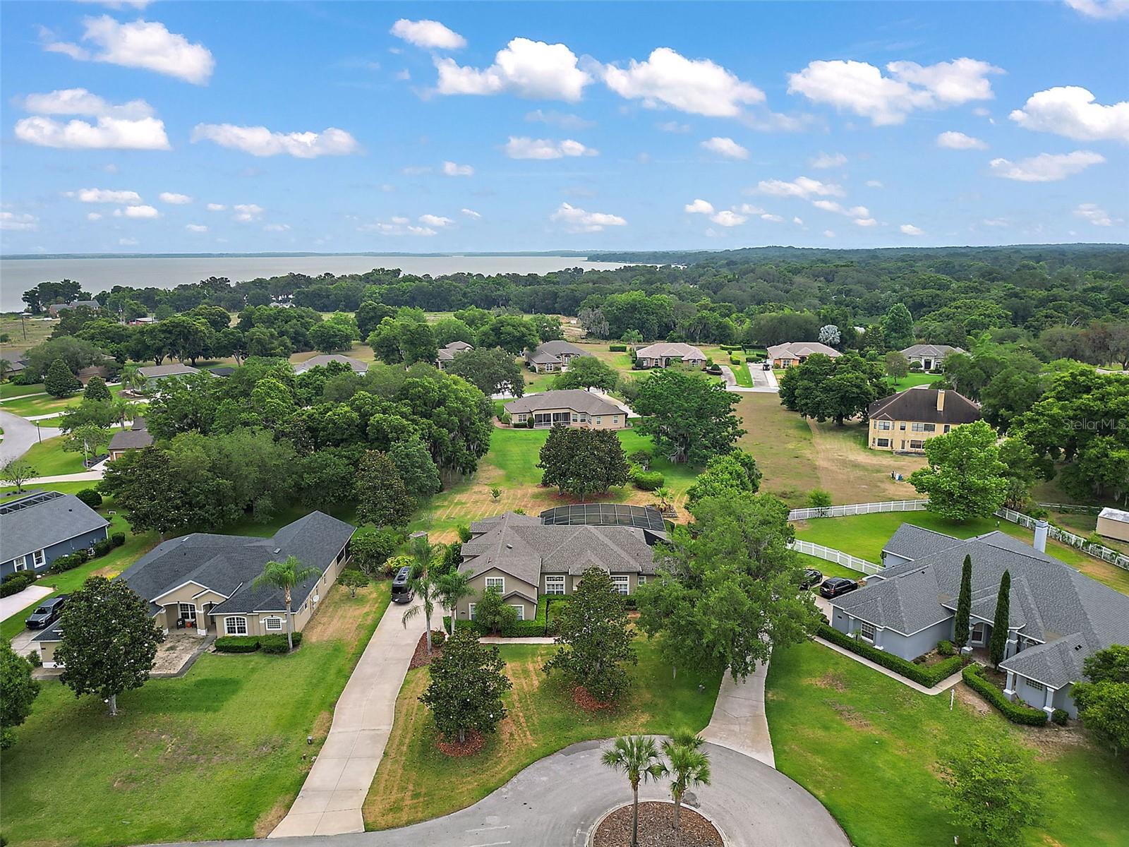 Image 35 of 39 For 27410 Highlander Court