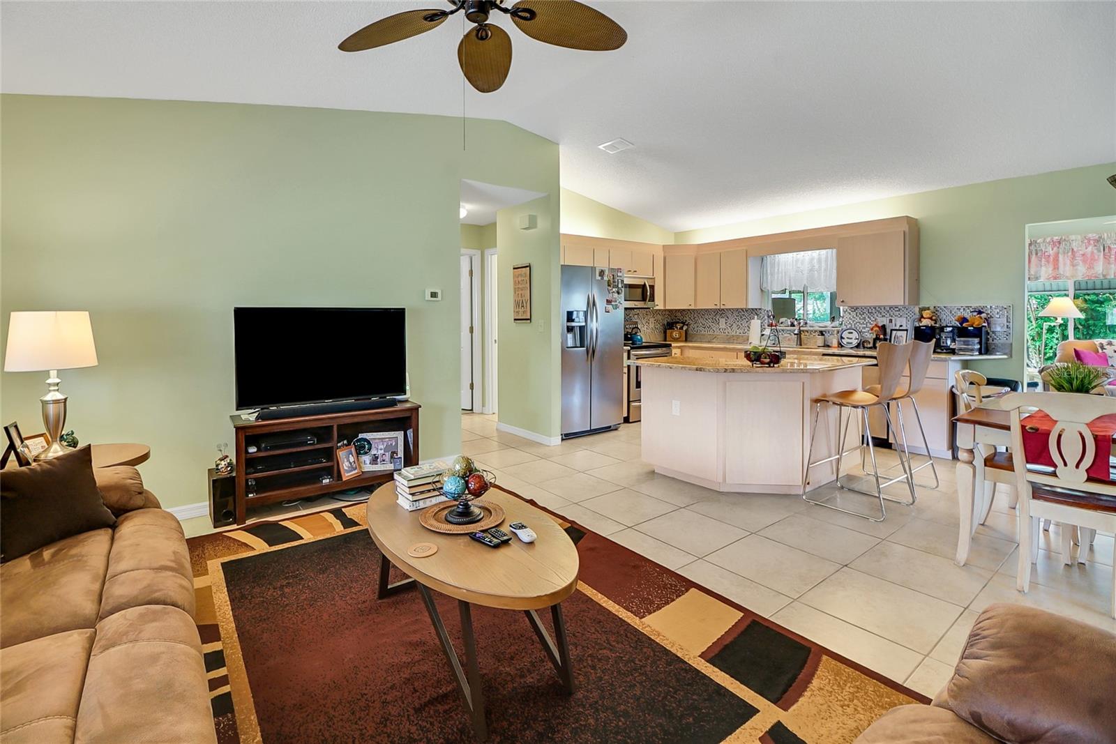 Image 6 of 47 For 17548 96th Avenue