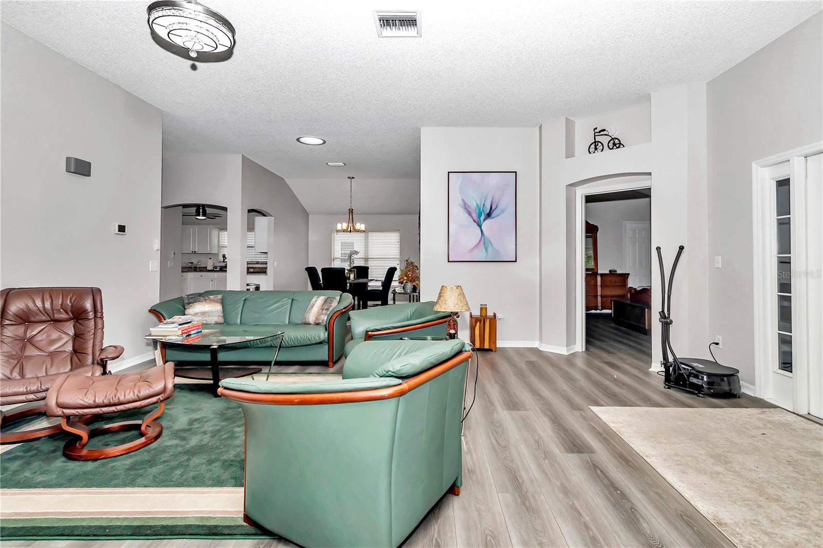 Image 18 of 49 For 1832 Madero Drive