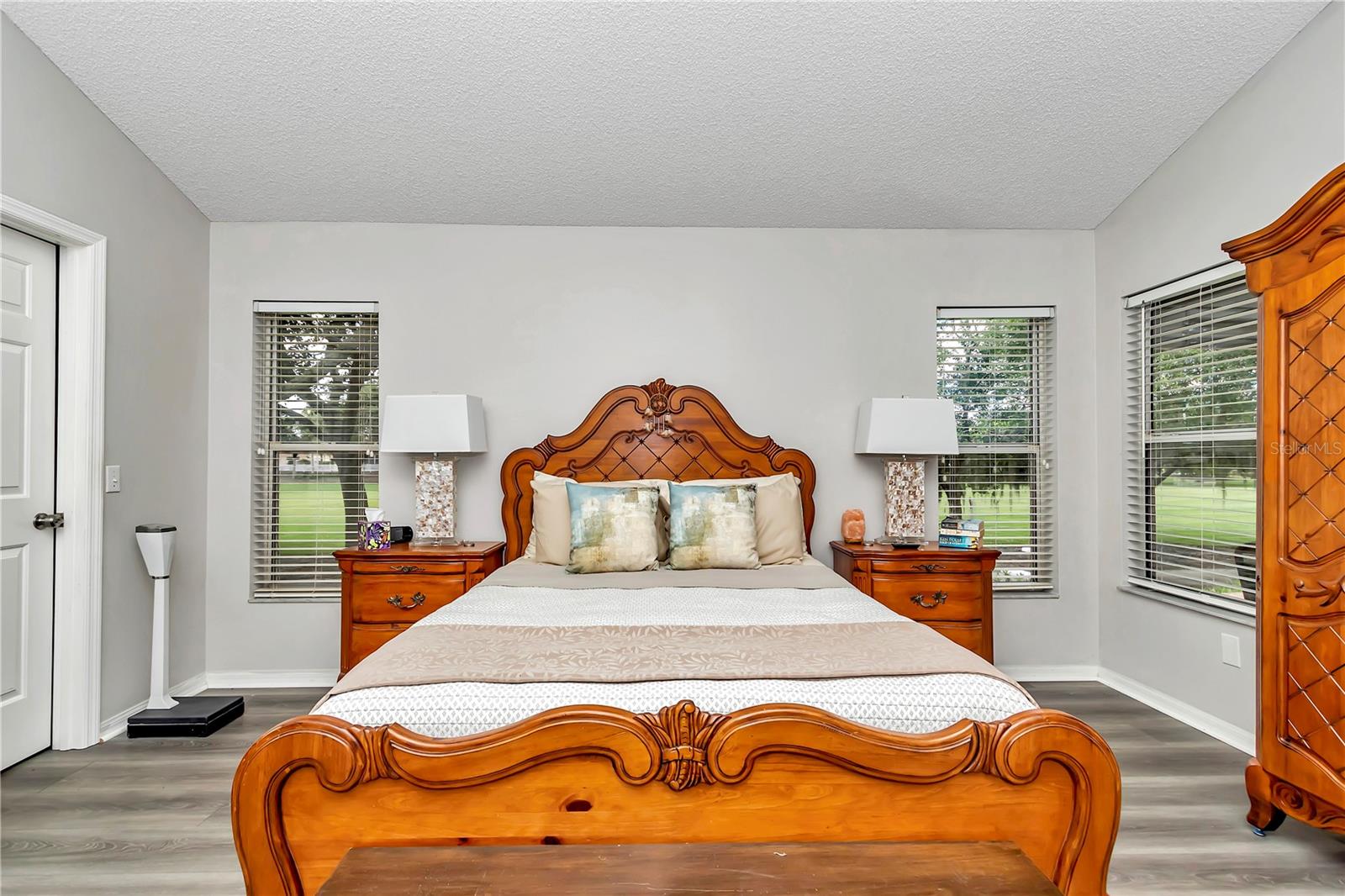 Image 22 of 49 For 1832 Madero Drive