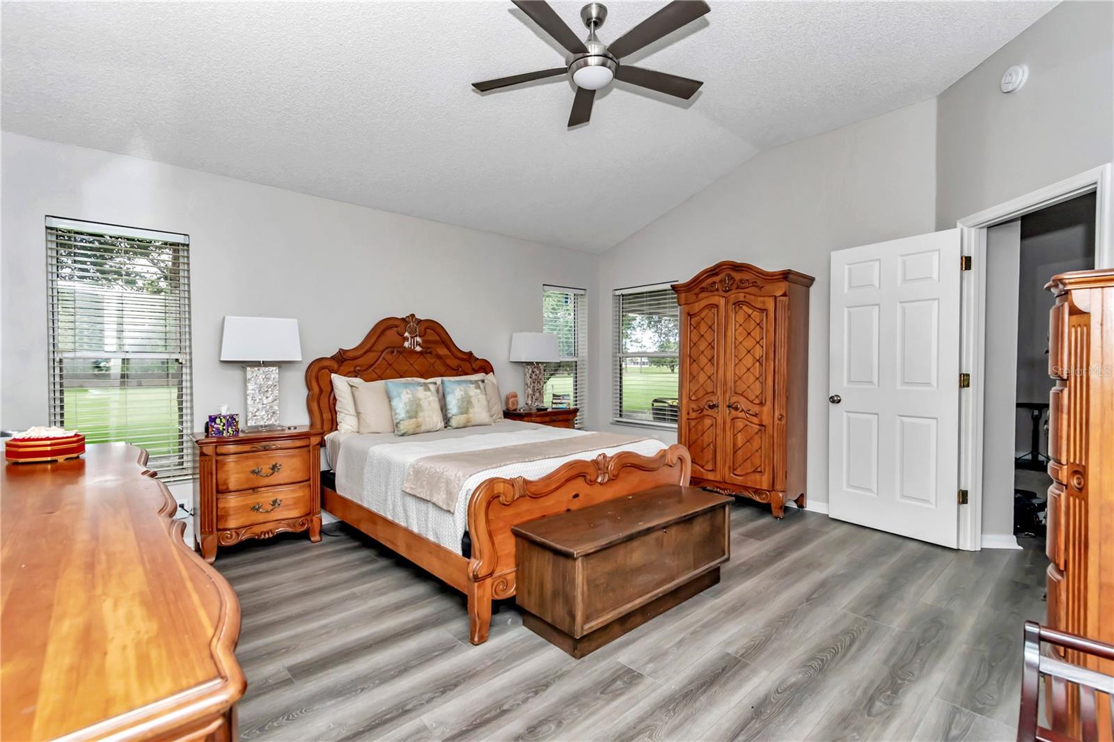 Image 26 of 49 For 1832 Madero Drive