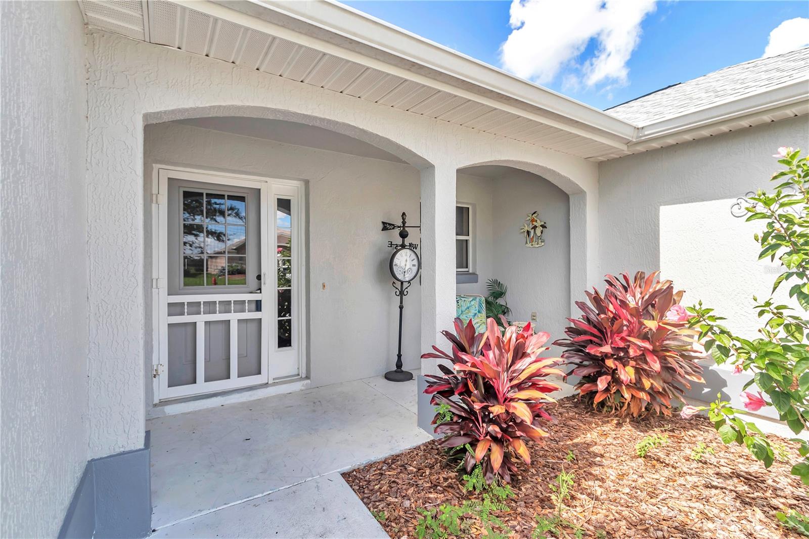 Image 4 of 49 For 1832 Madero Drive