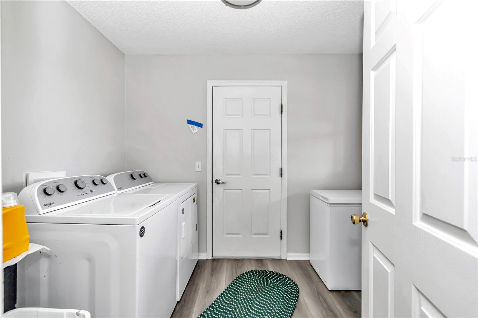 Image 7 of 49 For 1832 Madero Drive