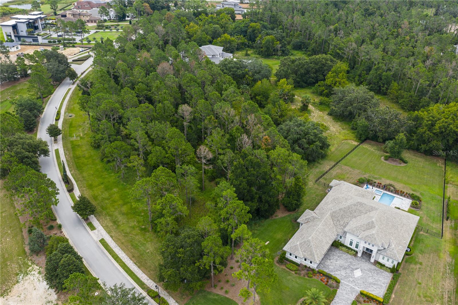 Image 7 of 8 For 15516 Pendio Drive