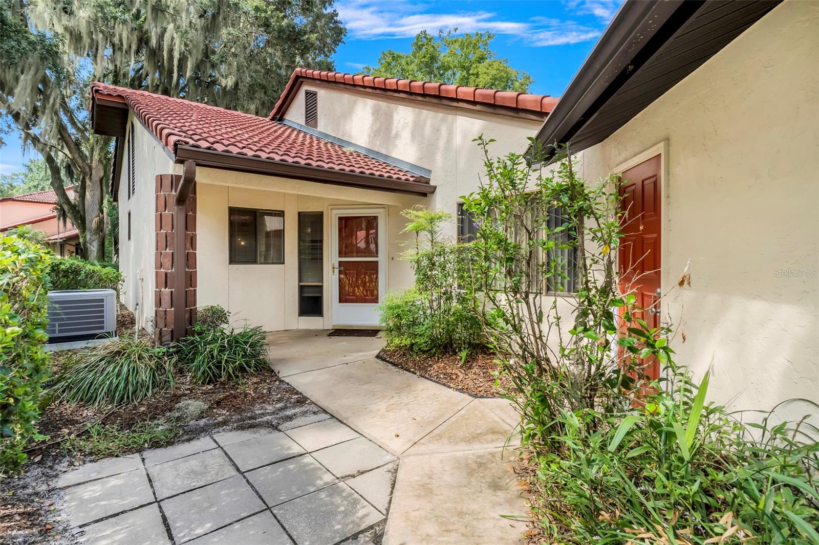 Details for 701 Clusterwood Drive, YALAHA, FL 34797