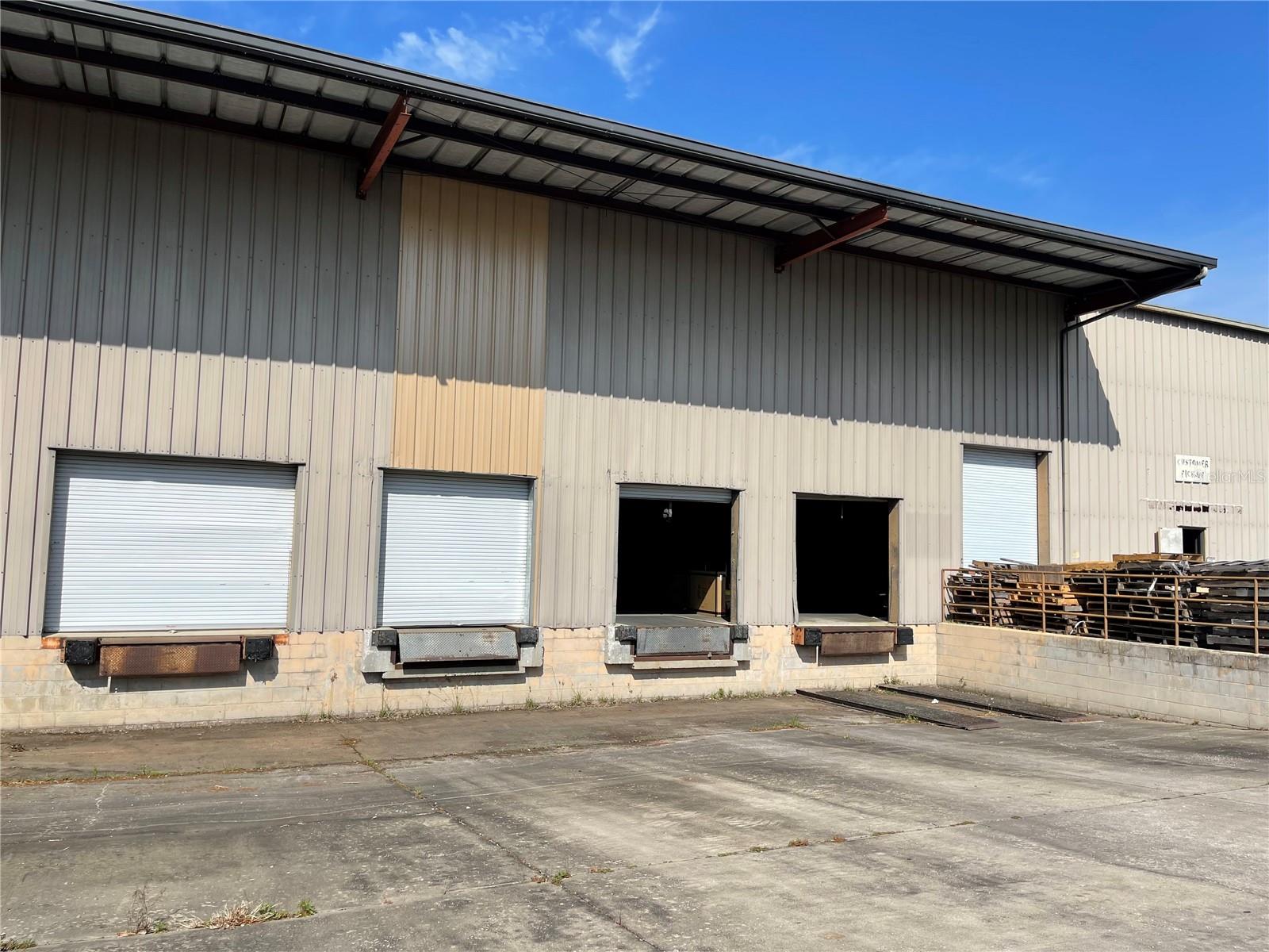 Image 19 of 24 For 3601 Parkway Boulevard