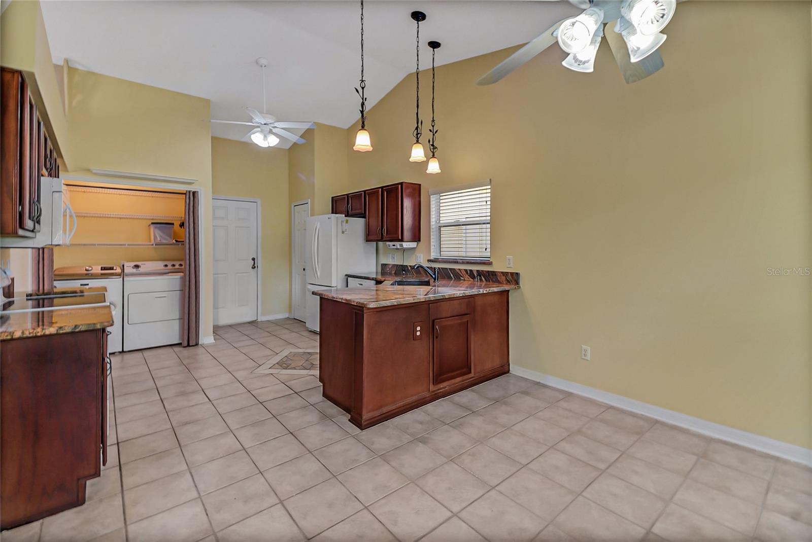 Image 8 of 31 For 3912 Plantation Boulevard
