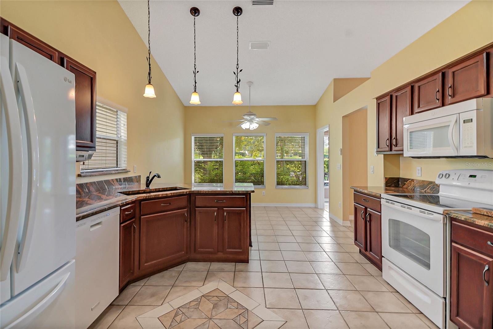 Image 9 of 31 For 3912 Plantation Boulevard