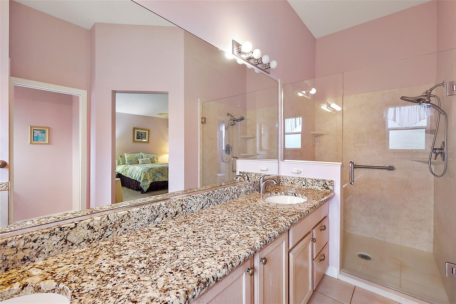 Image 17 of 37 For 1306 De La Garza Place