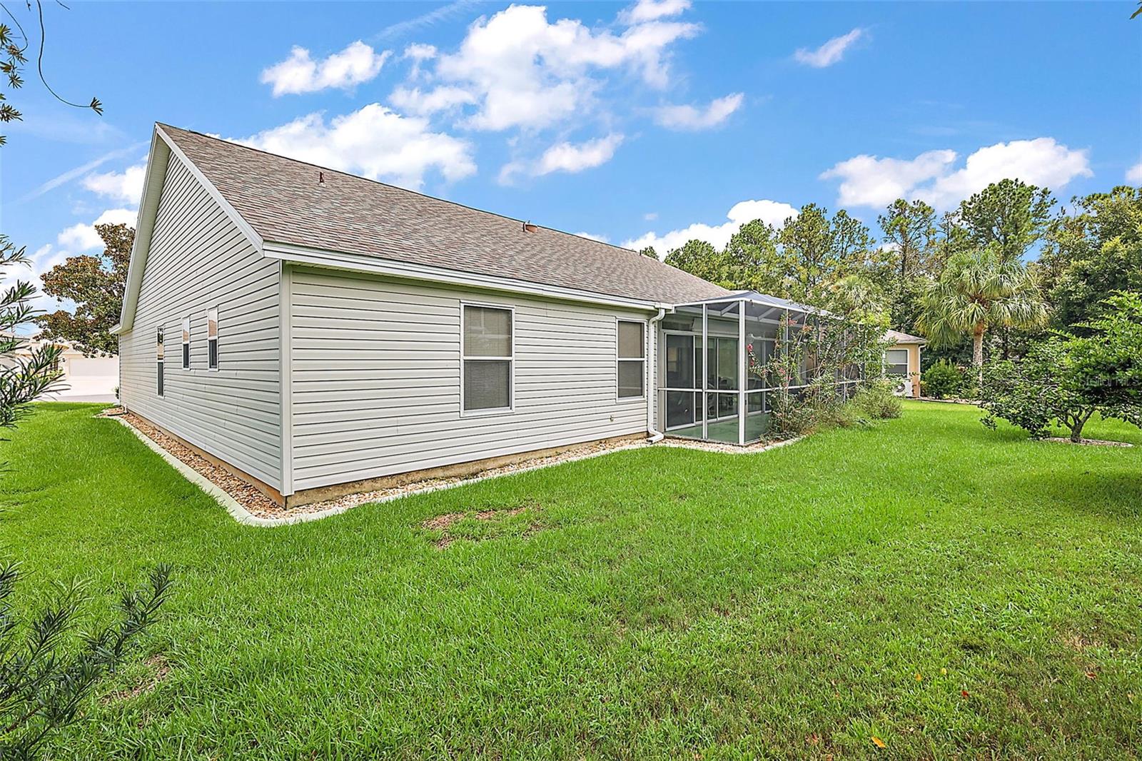 Image 32 of 37 For 1306 De La Garza Place
