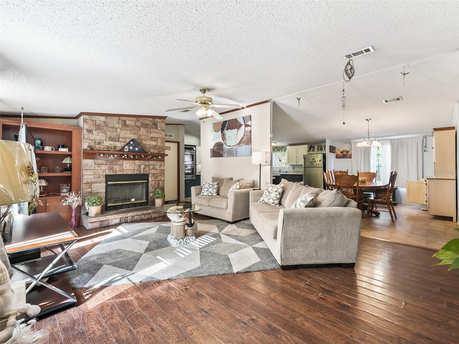 Image 5 of 40 For 1151 Emma Lane