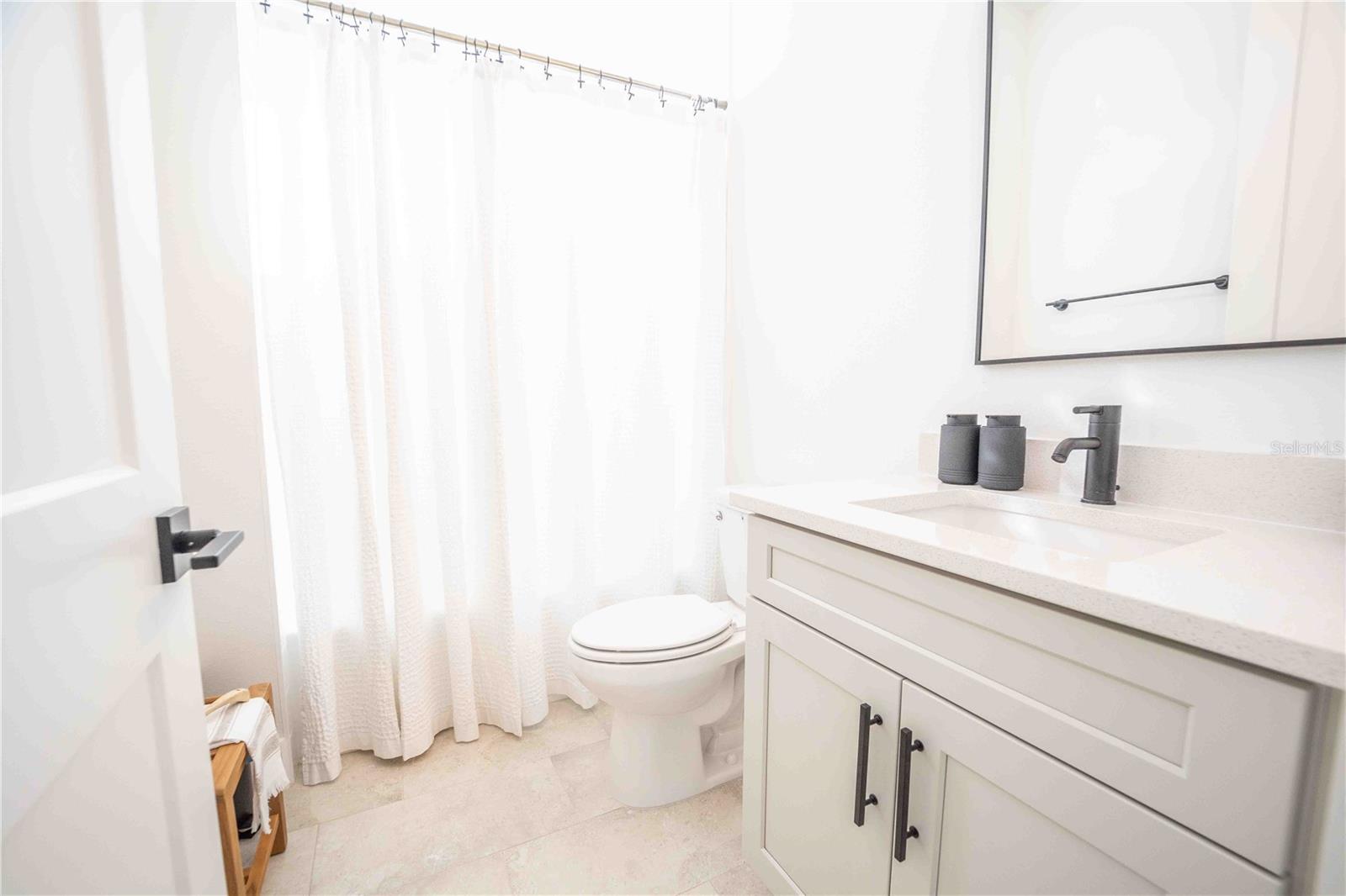 Image 22 of 81 For 10593 Grand Oaks Boulevard