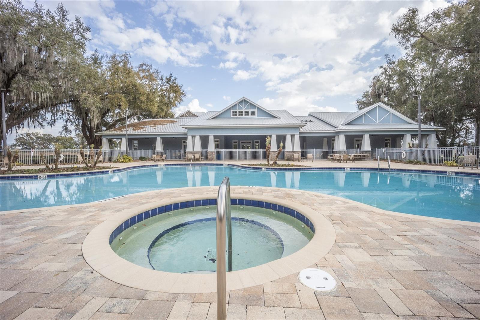 Image 35 of 81 For 10593 Grand Oaks Boulevard