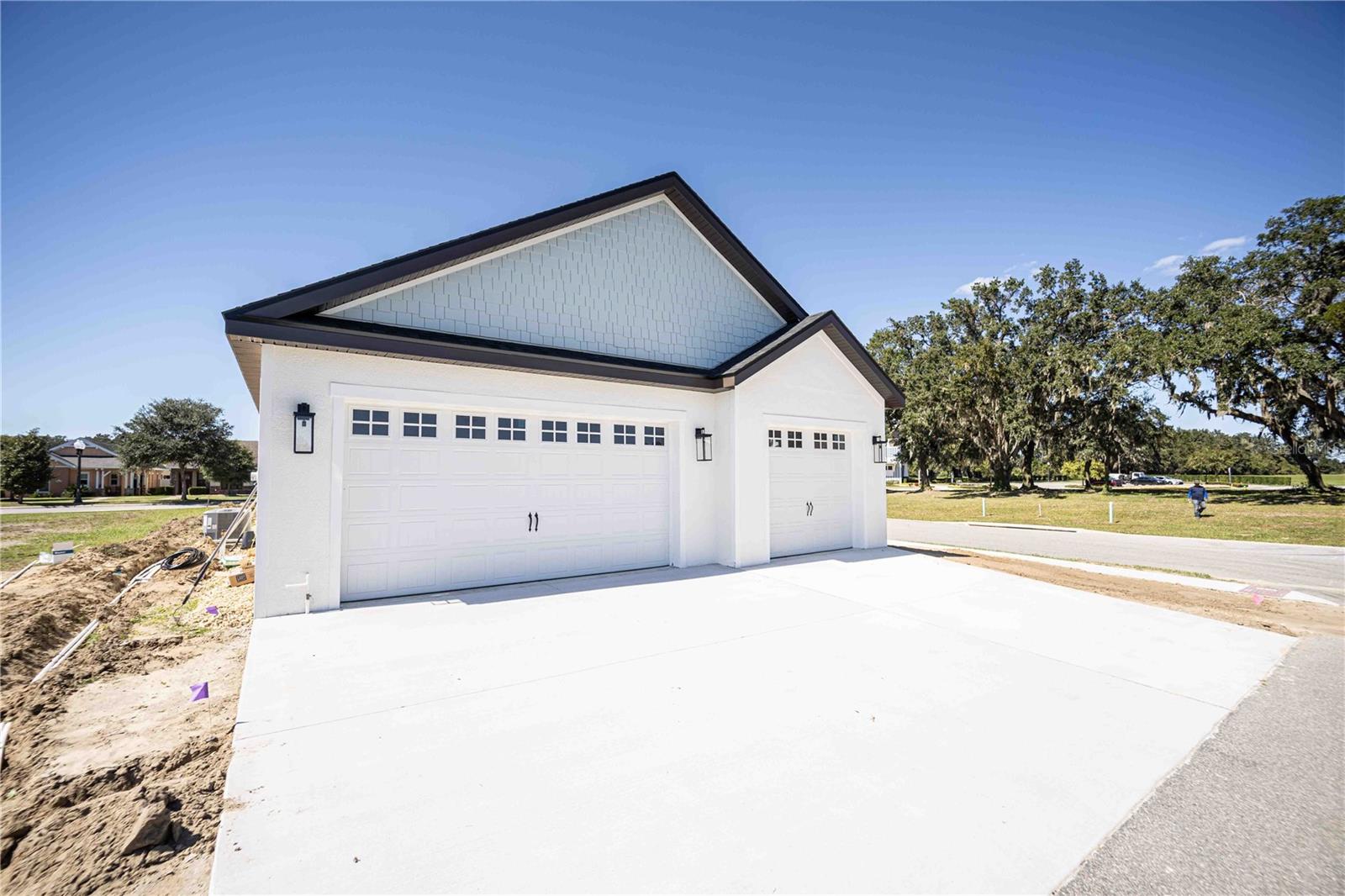 Image 42 of 81 For 10593 Grand Oaks Boulevard