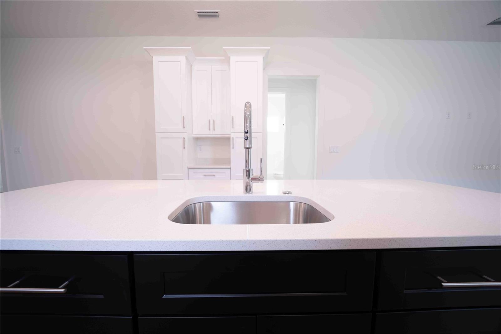 Image 51 of 81 For 10593 Grand Oaks Boulevard