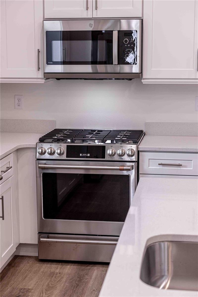 Image 61 of 81 For 10593 Grand Oaks Boulevard