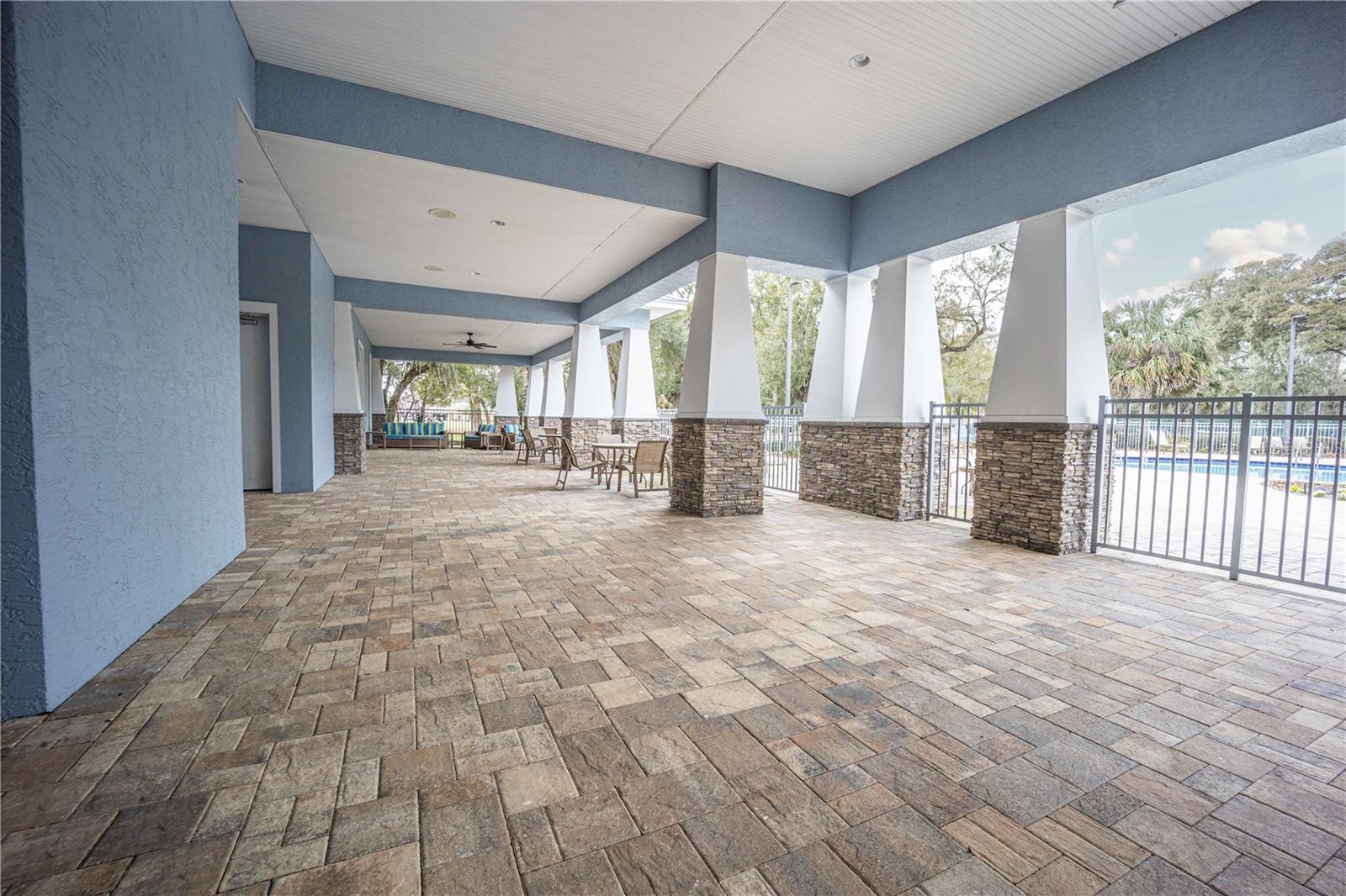 Image 30 of 37 For 10619 Grand Oaks Boulevard