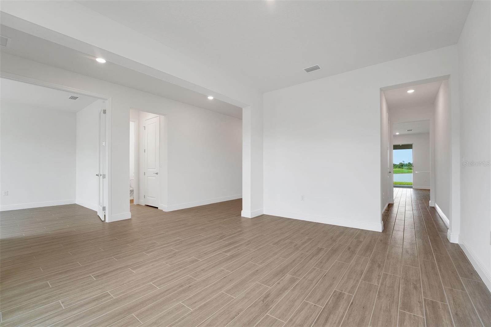 Image 16 of 66 For 7446 Sea Manatee Street