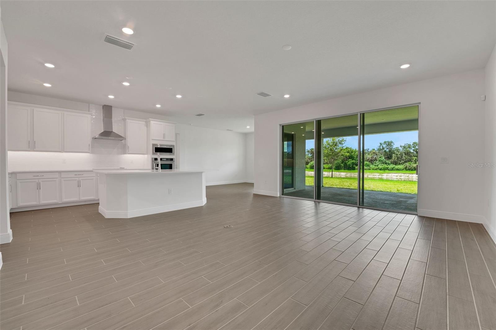 Image 42 of 67 For 7461 Sea Manatee Street