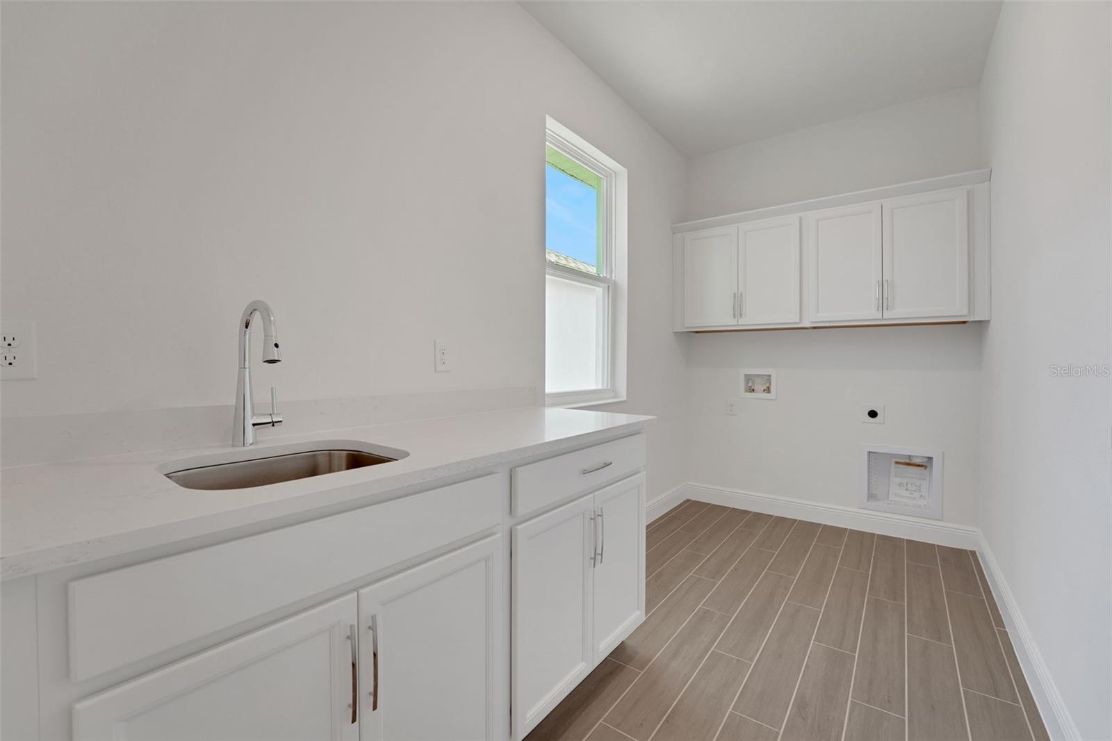 Image 56 of 67 For 7461 Sea Manatee Street