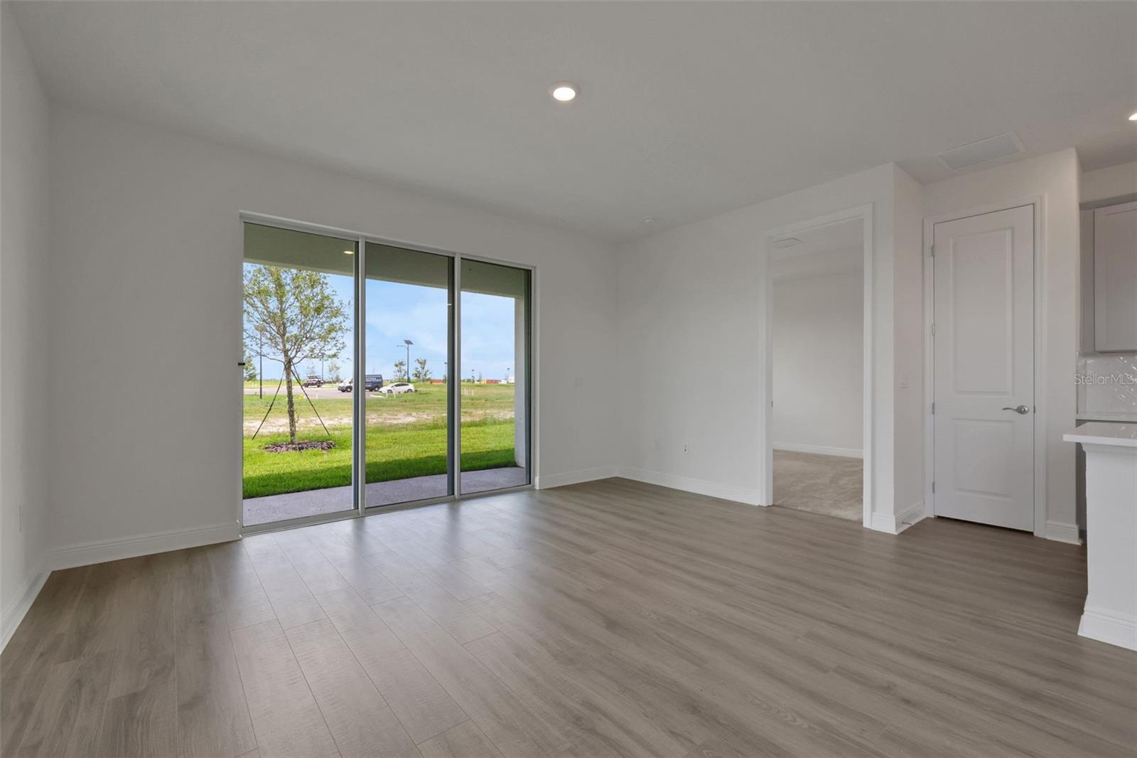 Image 19 of 43 For 7578 Sea Oak Court