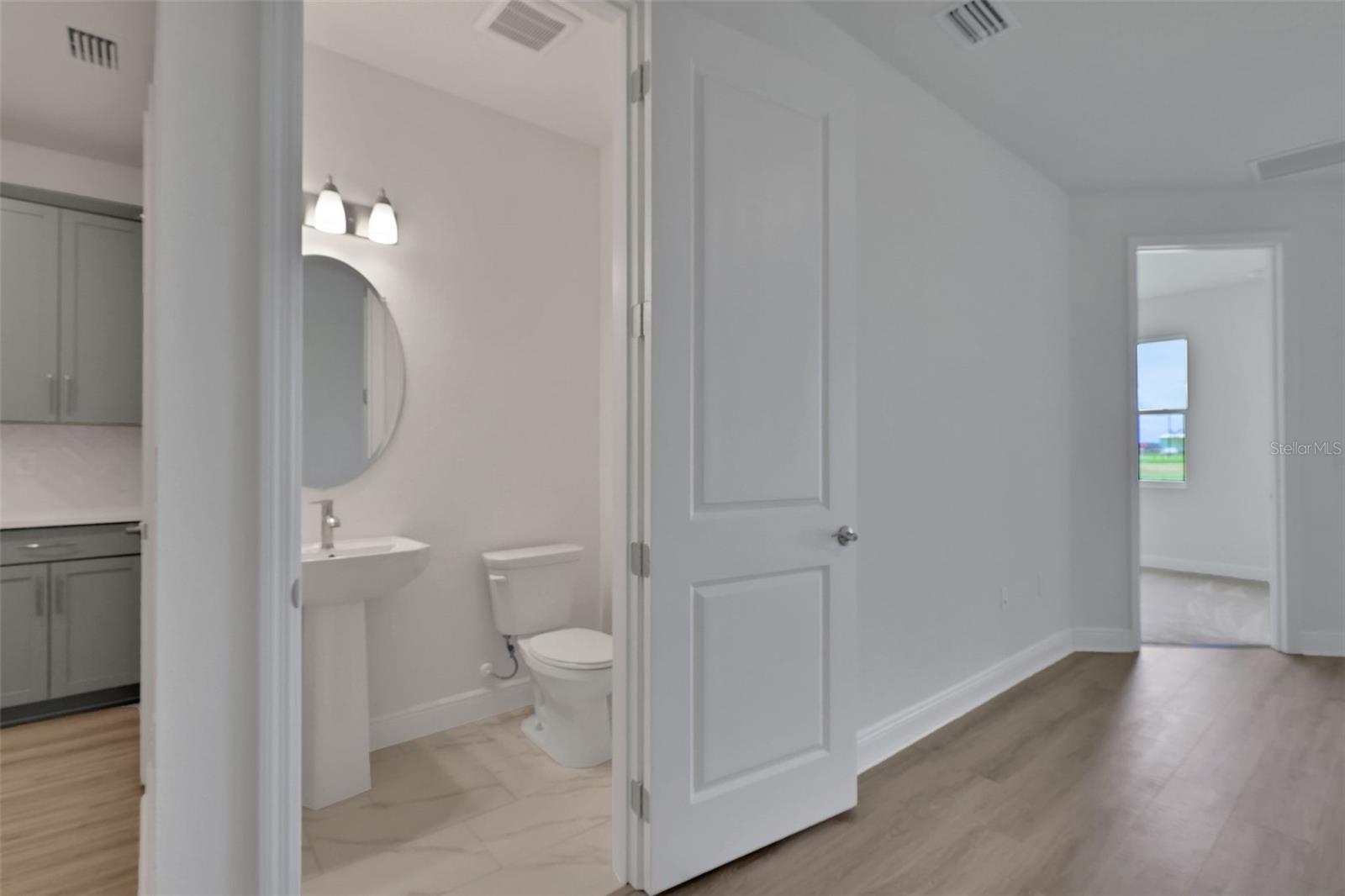 Image 21 of 42 For 7618 Sea Oak Court