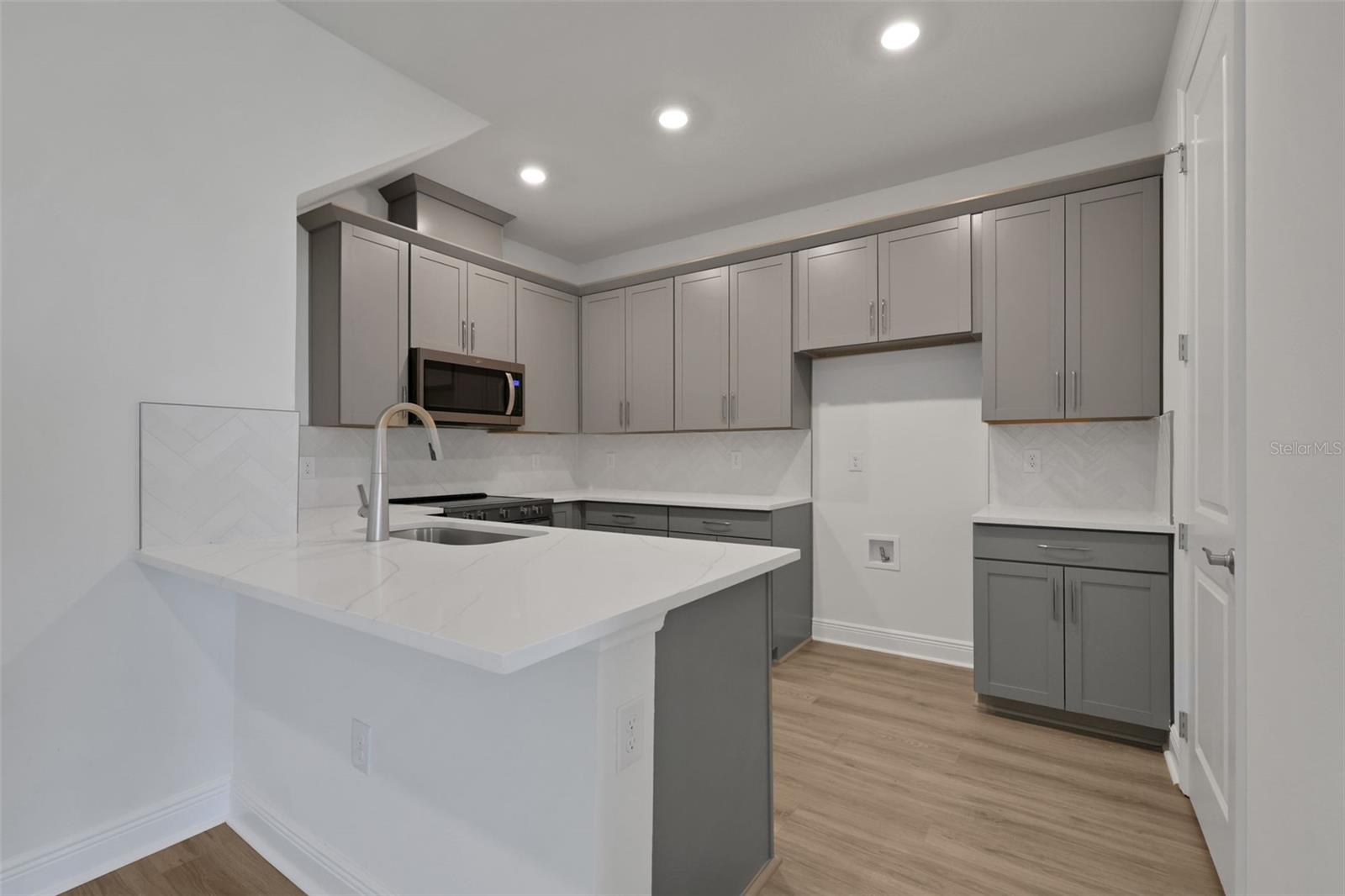 Image 26 of 42 For 7618 Sea Oak Court