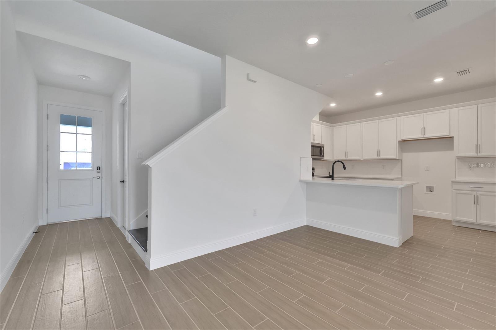 Image 23 of 45 For 7582 Sea Oak Court