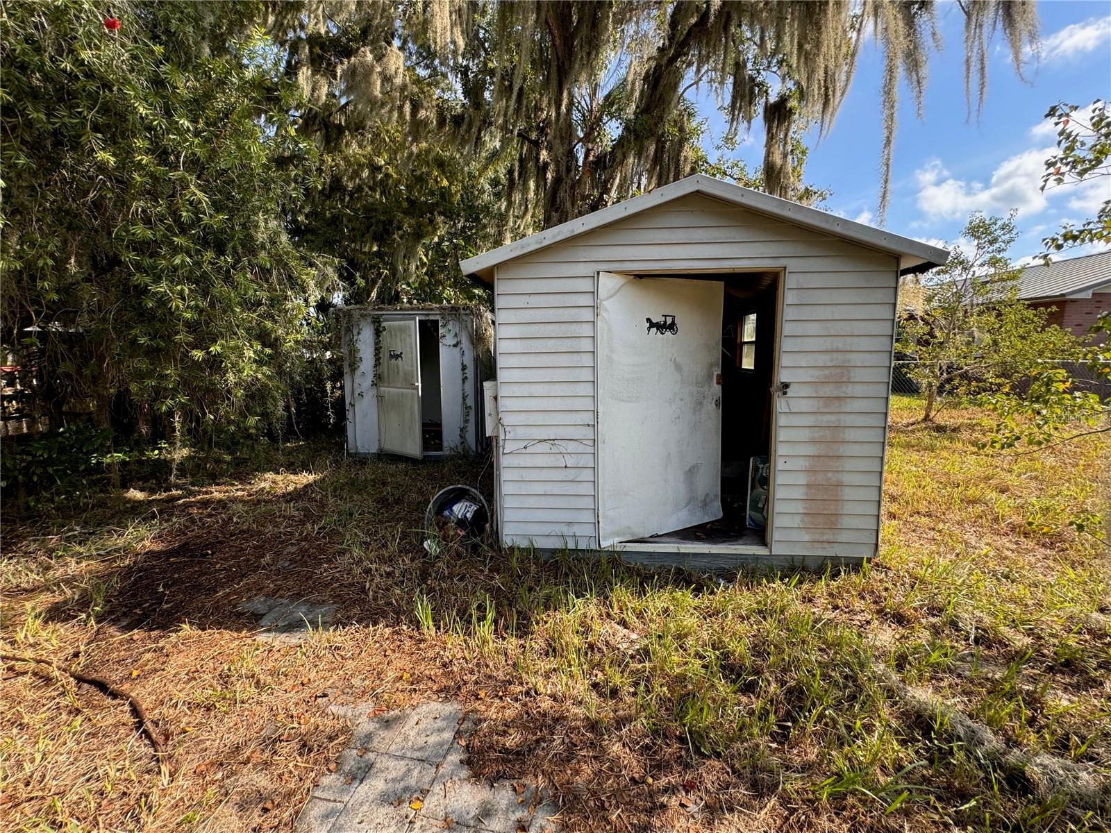 Image 11 of 33 For 12075 Virginia Drive