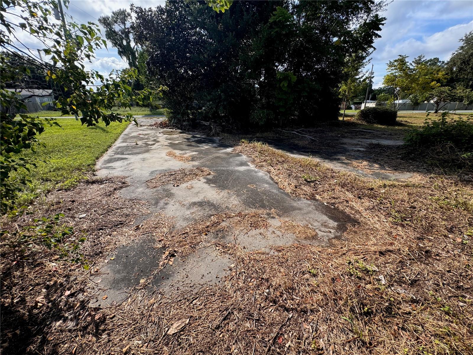 Image 14 of 33 For 12075 Virginia Drive