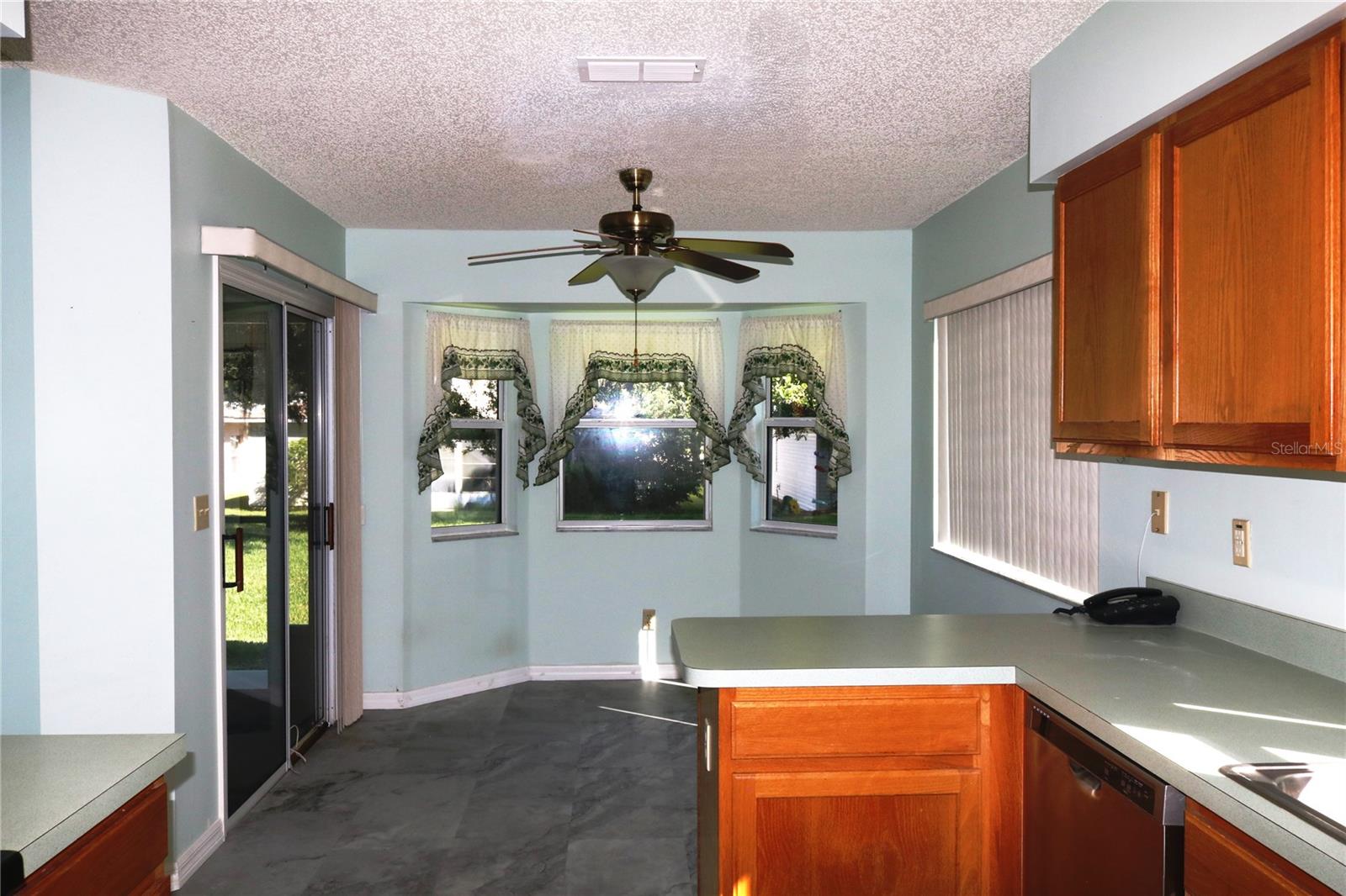 Image 20 of 39 For 651 Timbercrest Drive