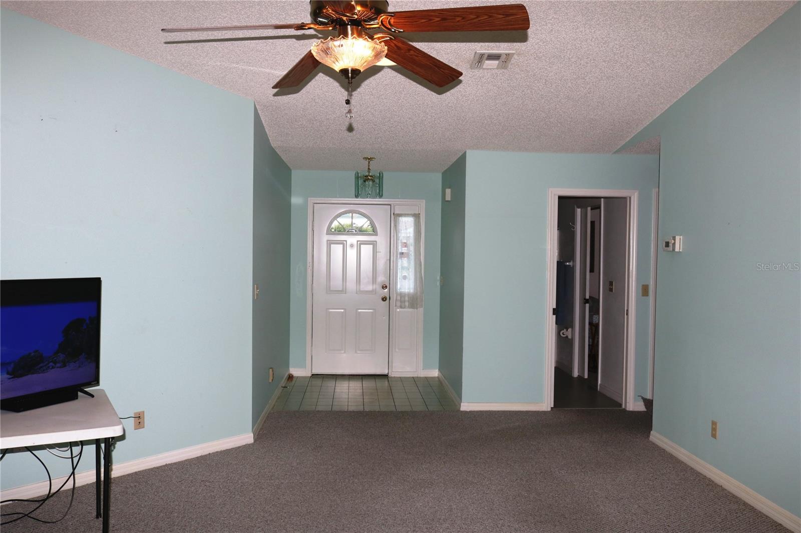 Image 8 of 39 For 651 Timbercrest Drive