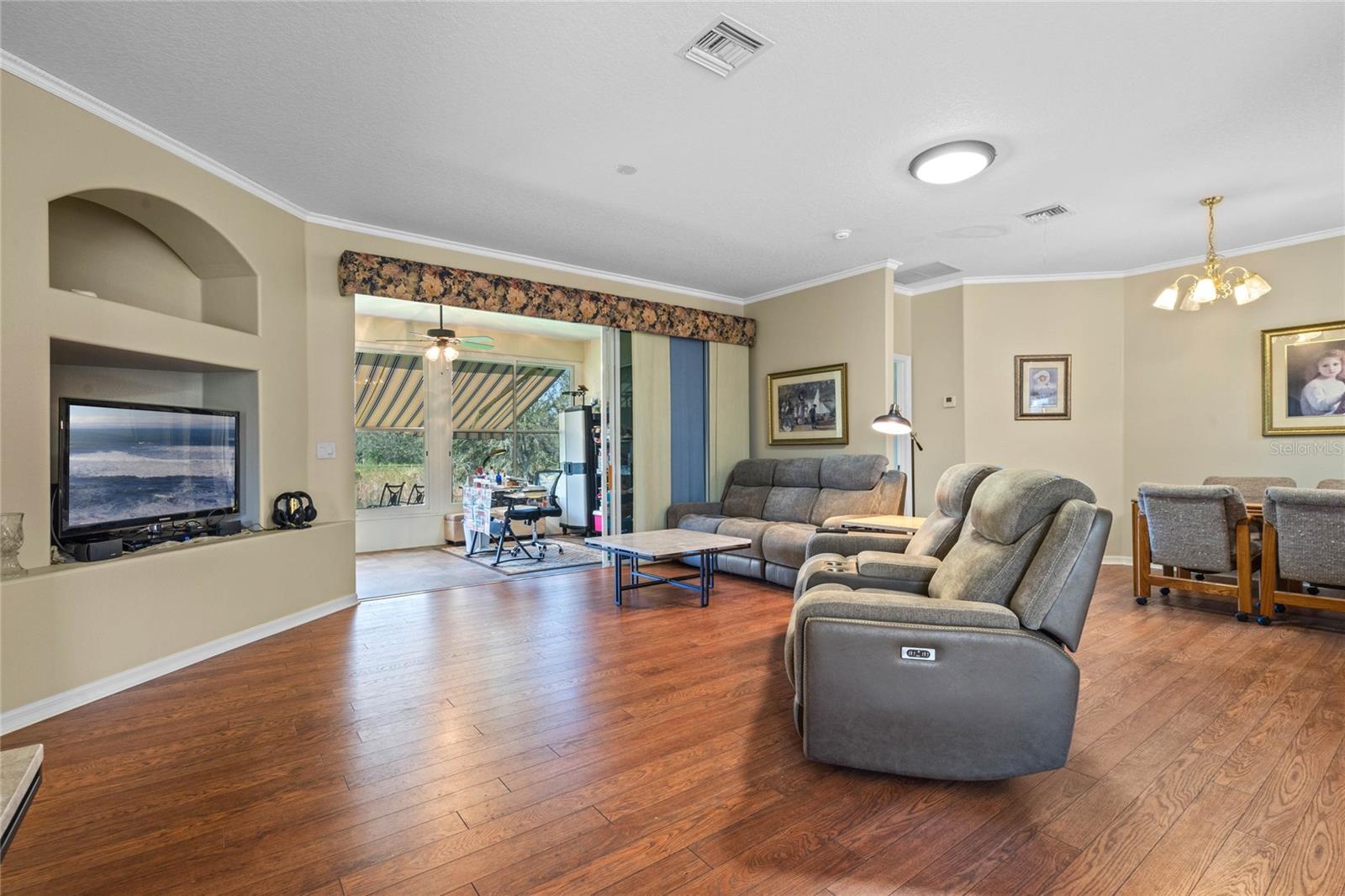 Image 13 of 63 For 21349 Royal Troon Drive