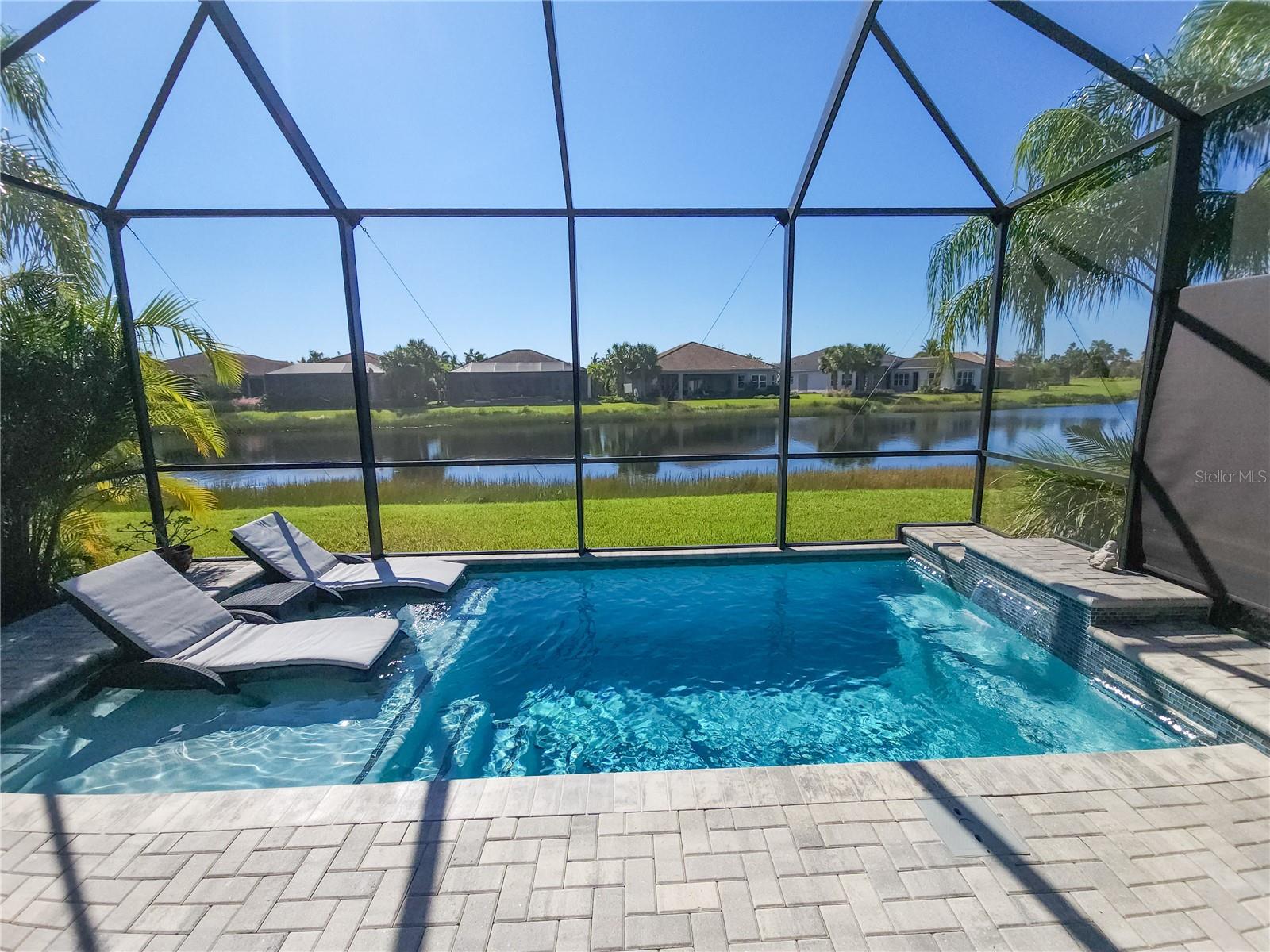 Listing photo id 28 for 5013 Sevilla Shores Drive