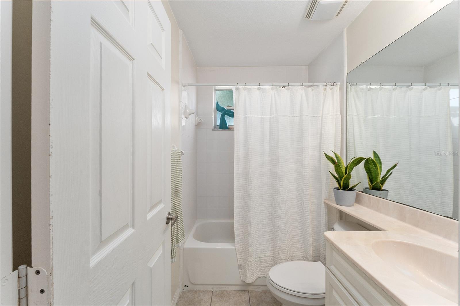Image 19 of 54 For 5279 Bowline Court