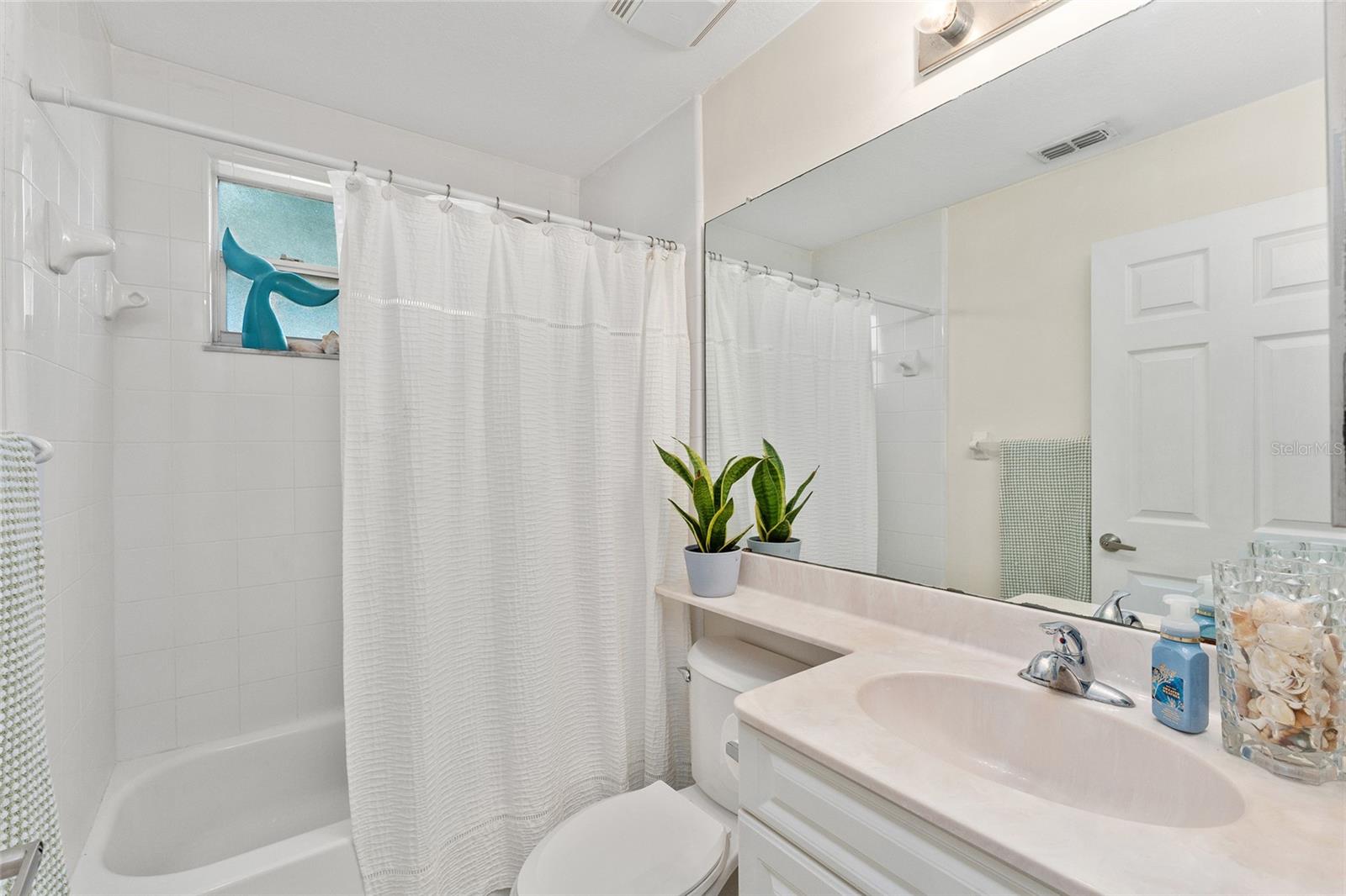 Image 20 of 54 For 5279 Bowline Court