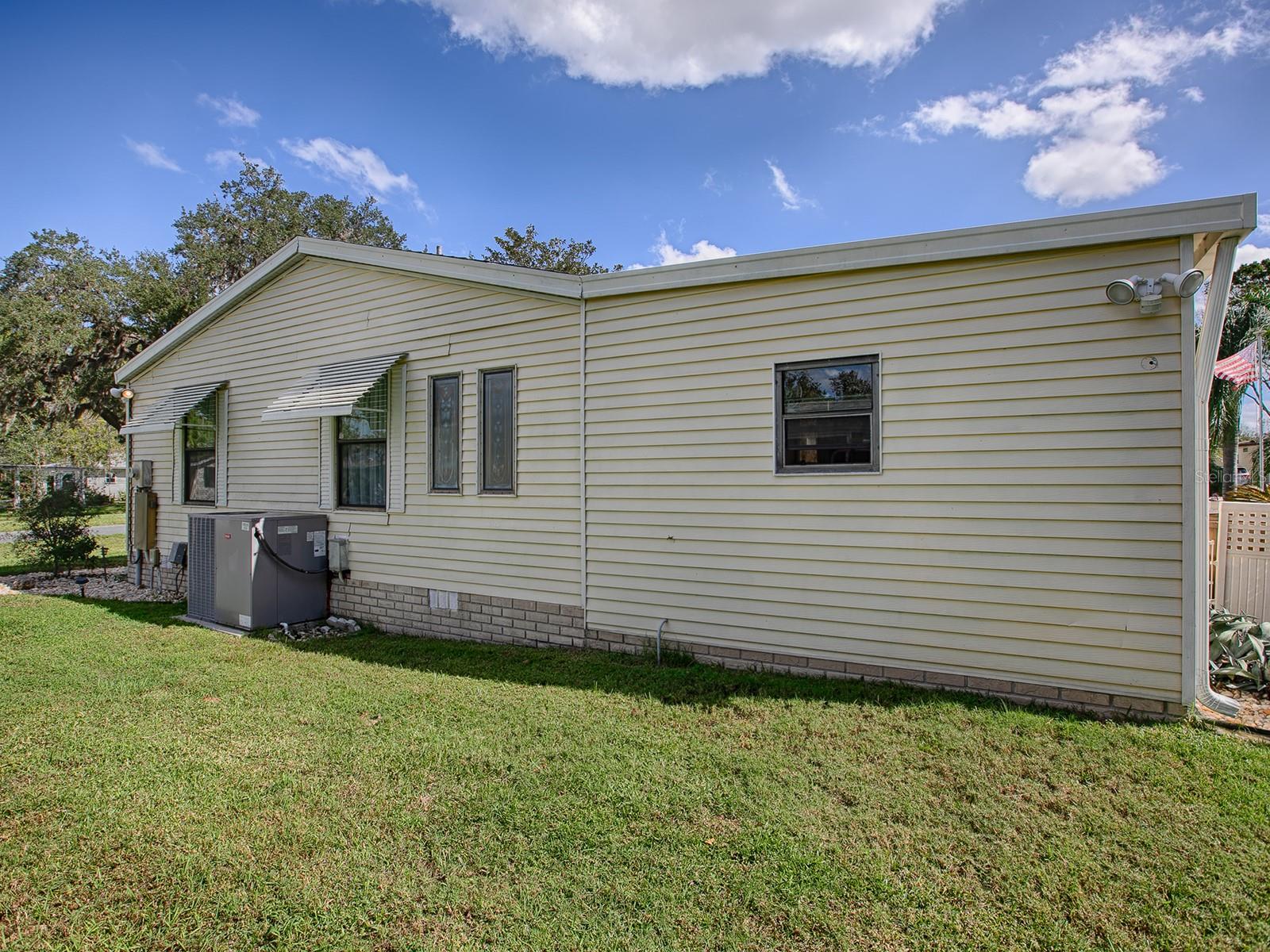 Image 38 of 45 For 32541 Golf Court