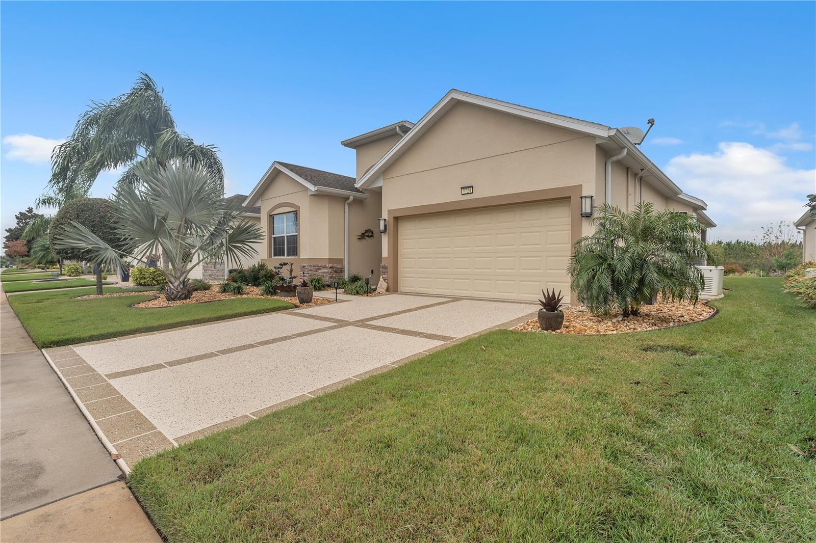 Details for 8724 Bridgeport Bay Circle, MOUNT DORA, FL 32757