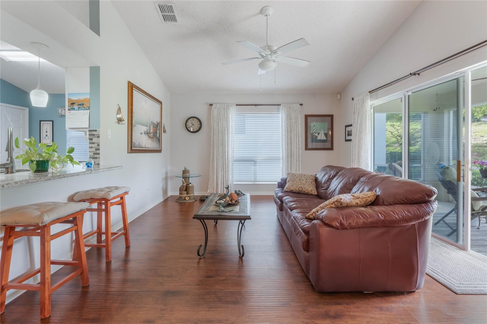 Image 5 of 26 For 4130 Capland Avenue