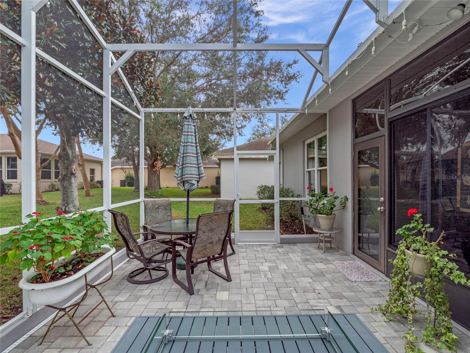 Image 35 of 66 For 20744 Queen Alexandra Drive