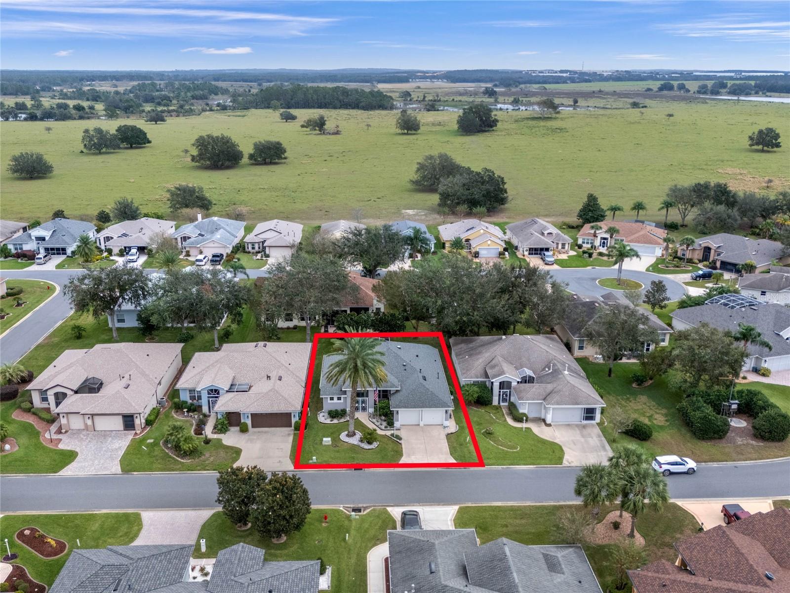 Image 38 of 66 For 20744 Queen Alexandra Drive