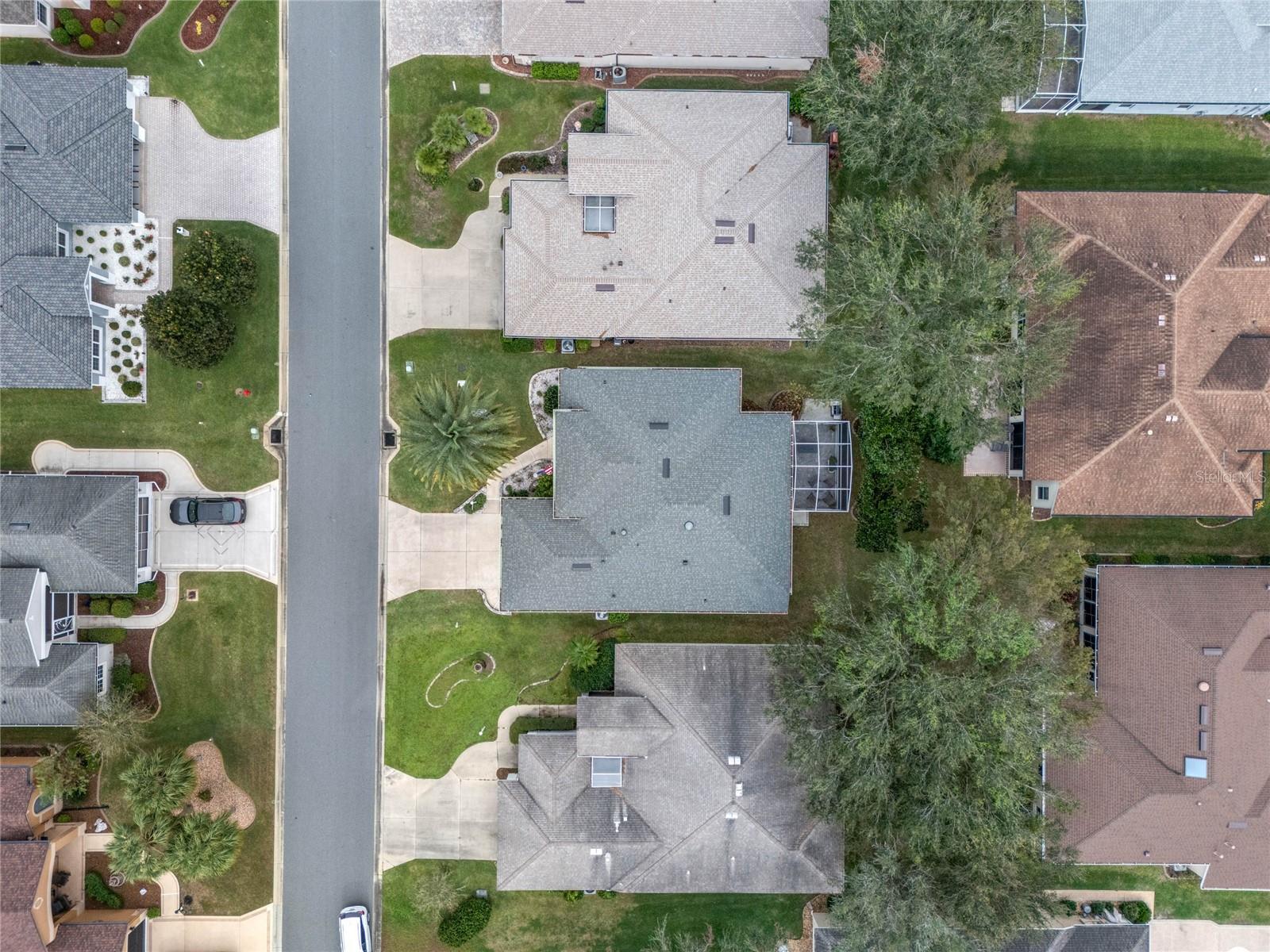 Image 39 of 66 For 20744 Queen Alexandra Drive