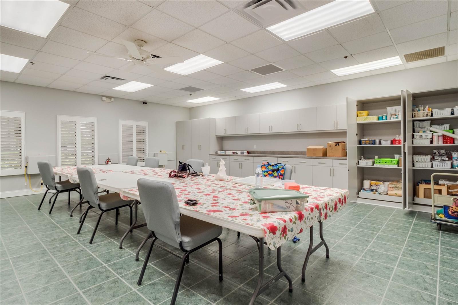 Image 49 of 66 For 20744 Queen Alexandra Drive