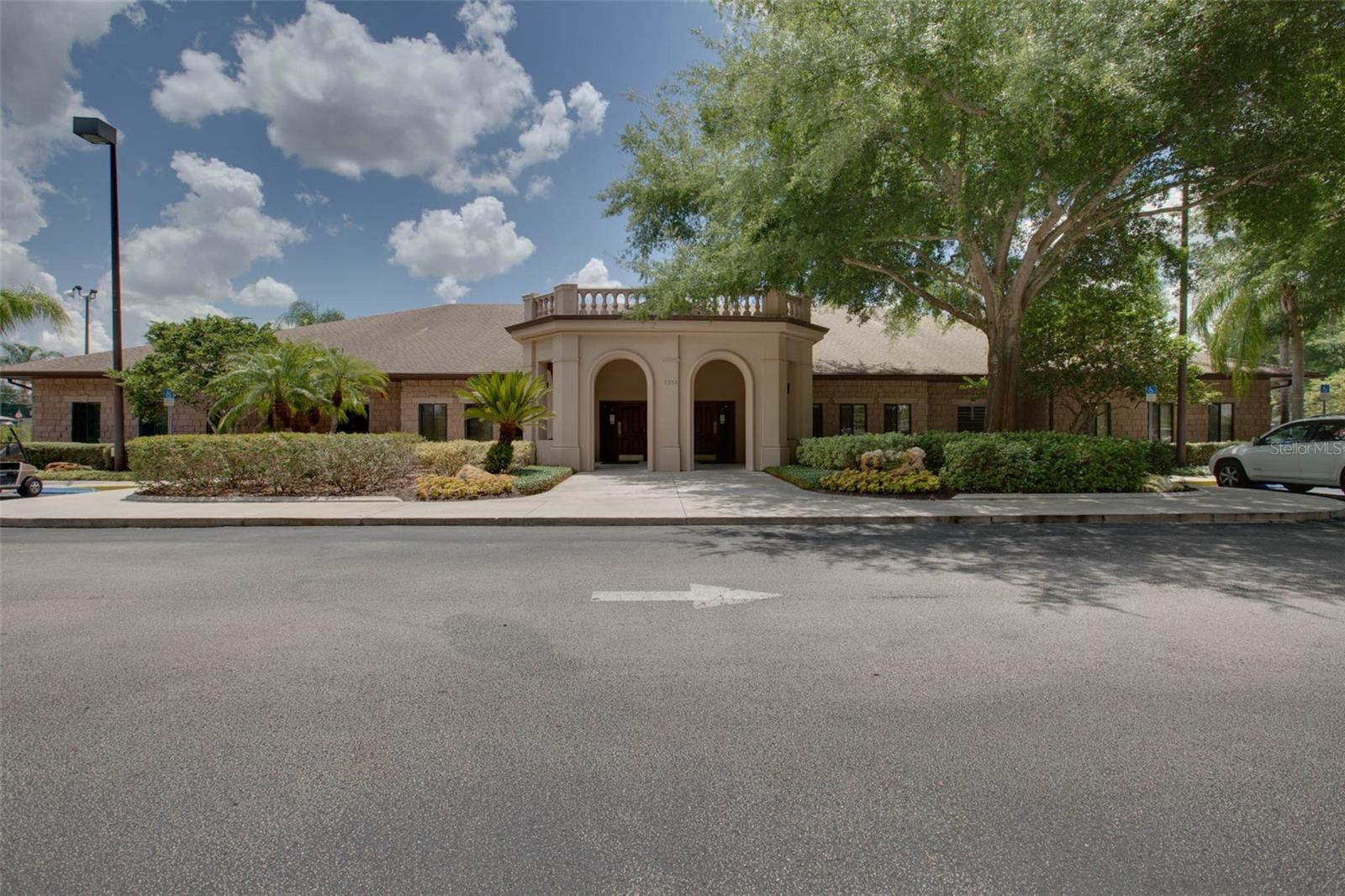 Image 54 of 66 For 20744 Queen Alexandra Drive