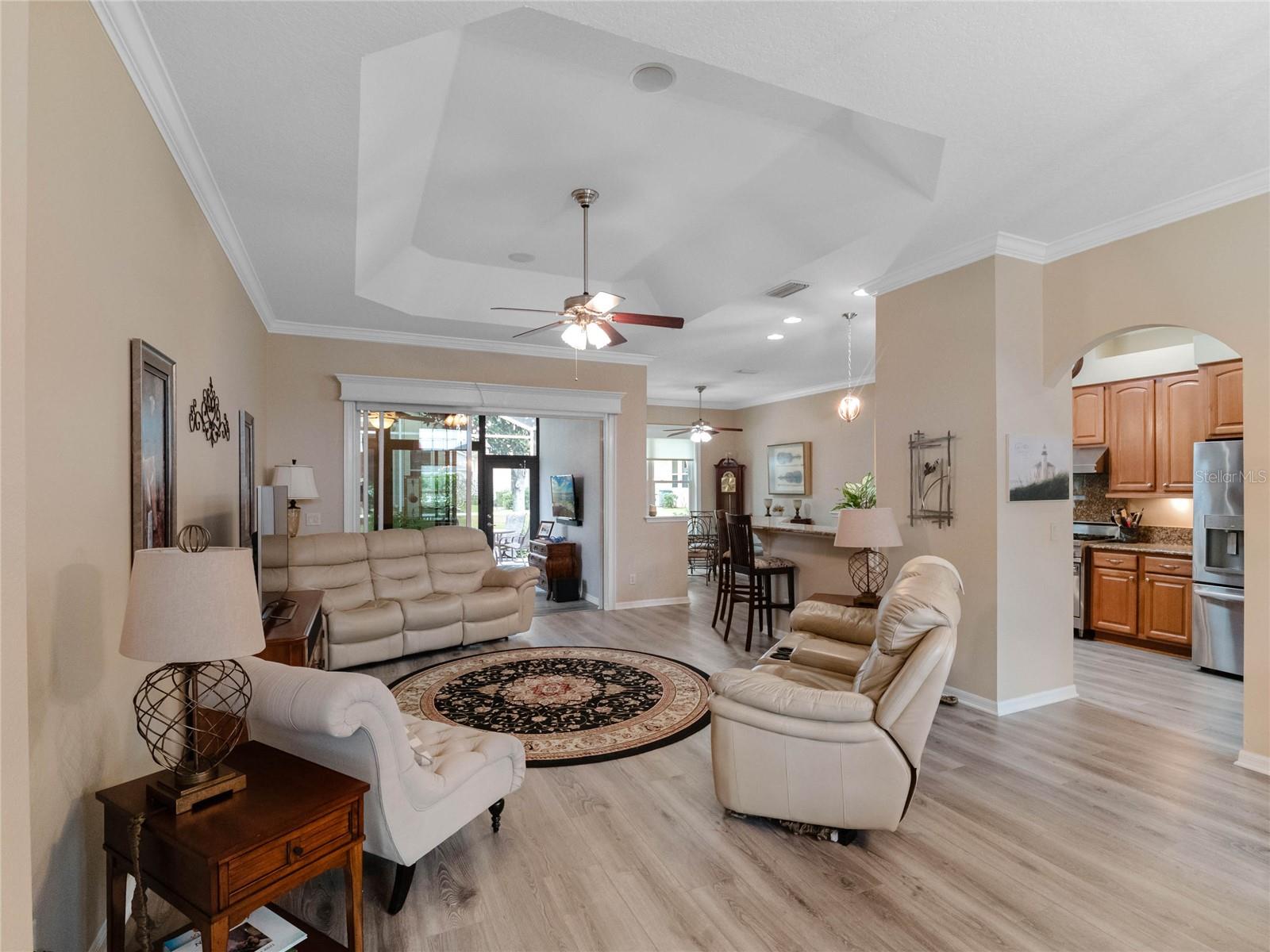 Image 8 of 66 For 20744 Queen Alexandra Drive