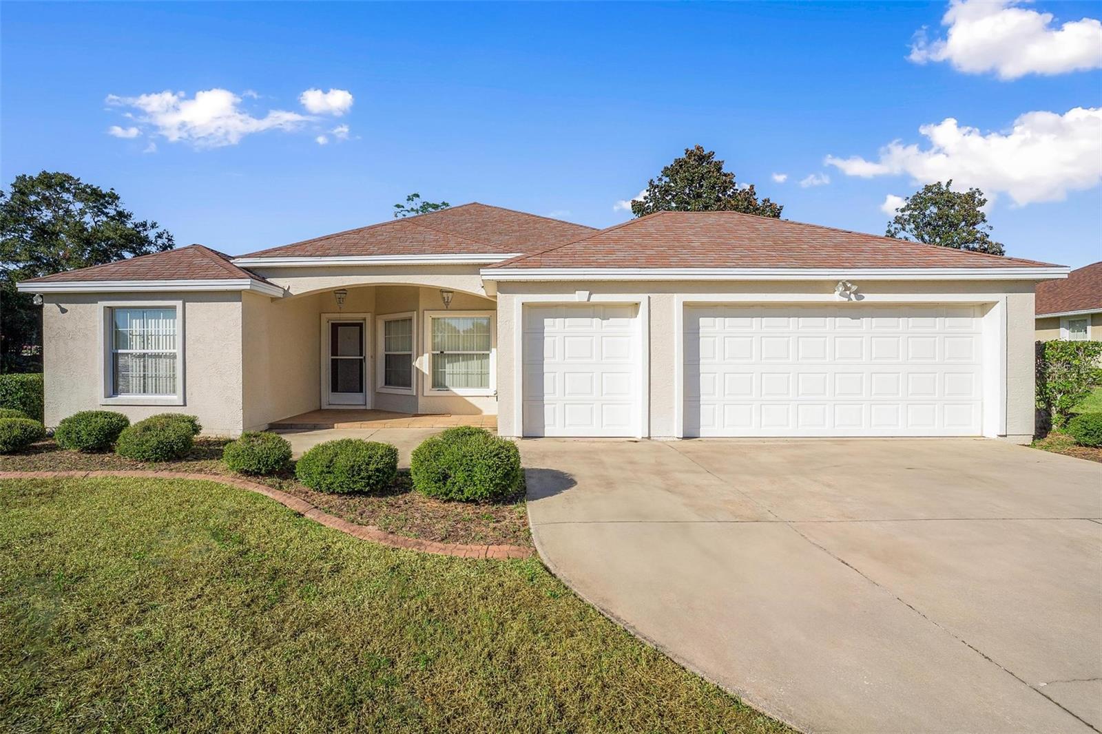 Details for 5009 Harbor Heights, LADY LAKE, FL 32159